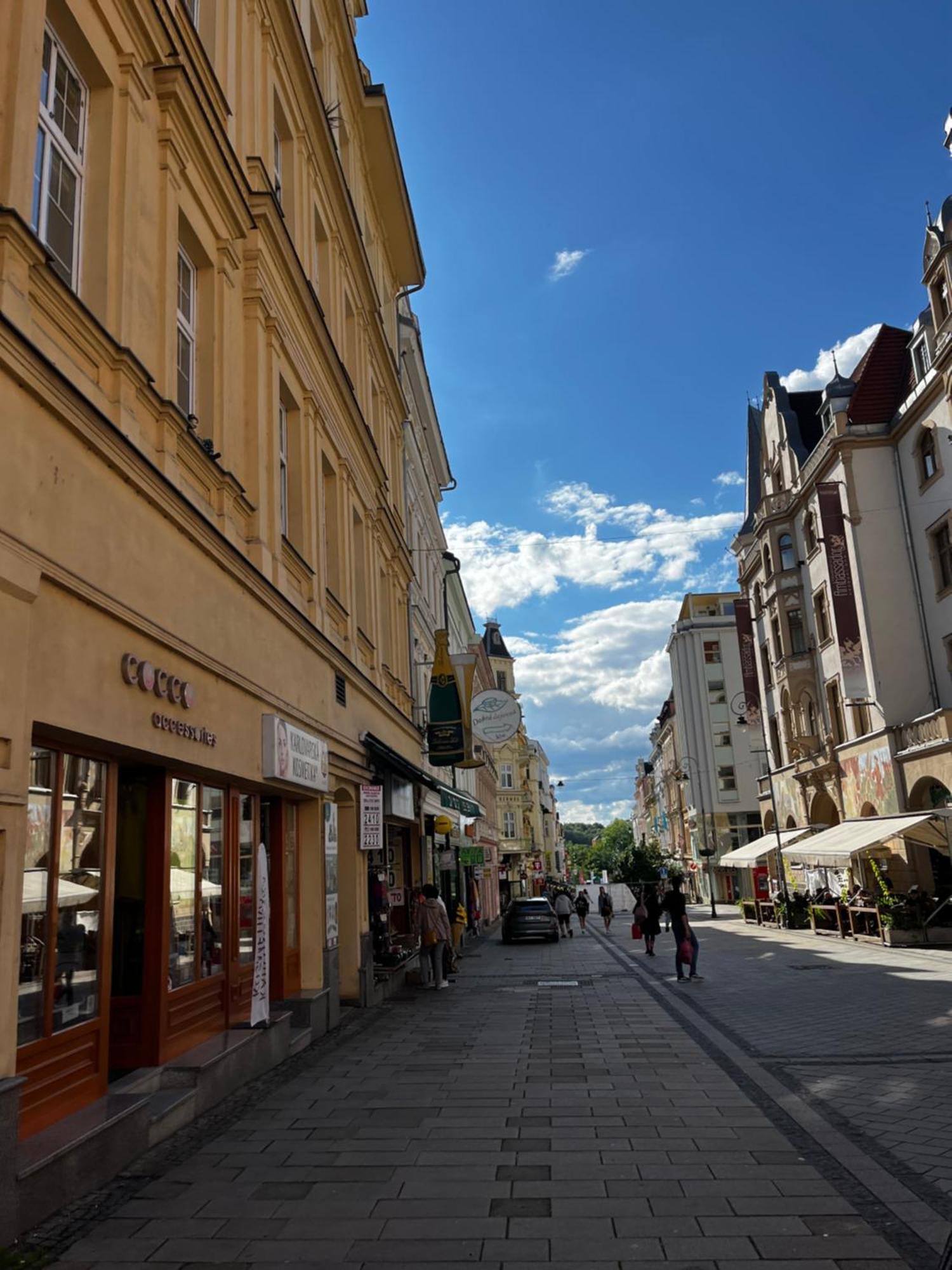 Stylish Centre Apartment Tgm Karlsbad Exterior foto